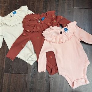 Old Navy 3-pack bodysuits